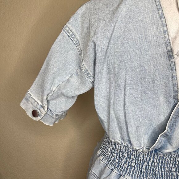 Coco Ceee Blue Denim Romper Button Accent with Pockets Romper Size Med Going Out - Picture 6 of 12